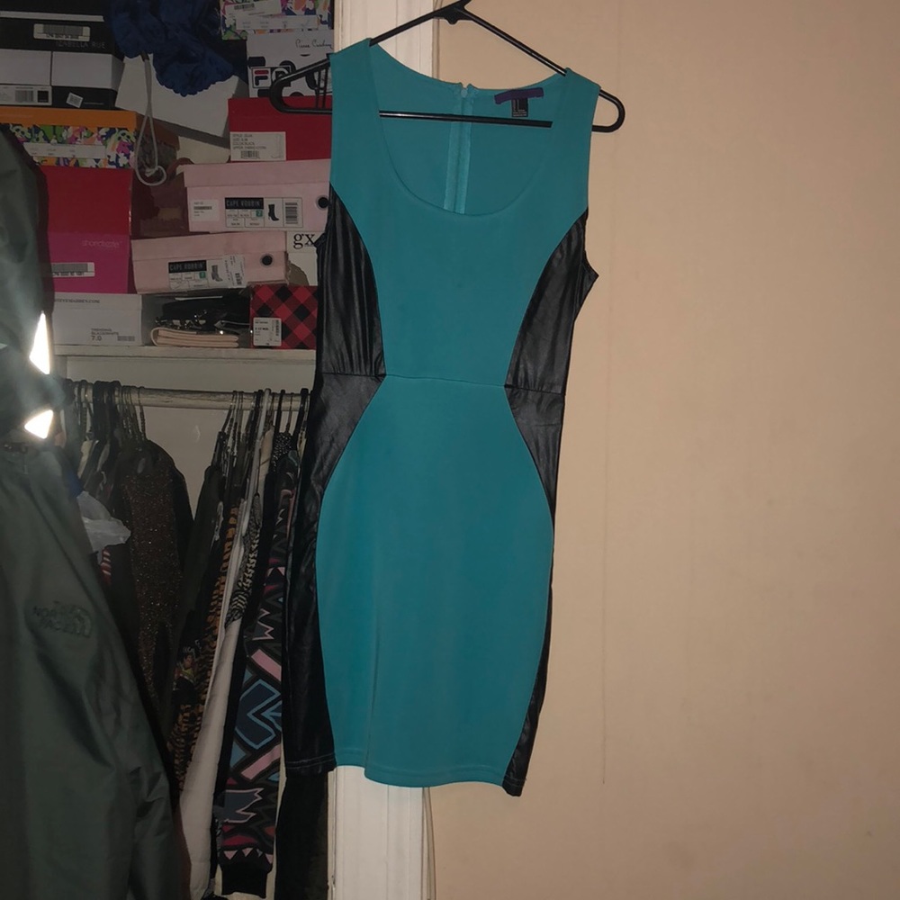 Fitted dress